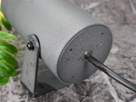 With patented flat PG gland for locking cable